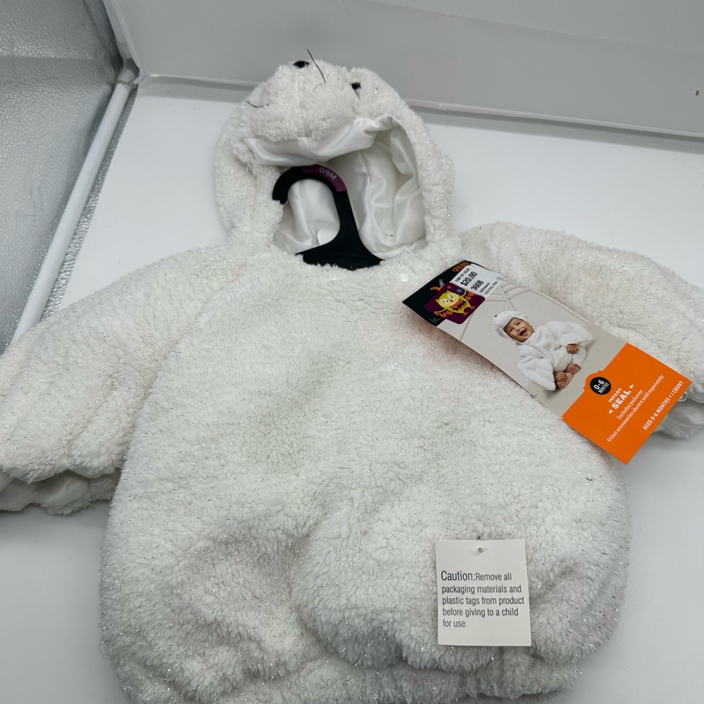 NWT New Childs Infant Halloween Costume 6 / 12 Months White Seal